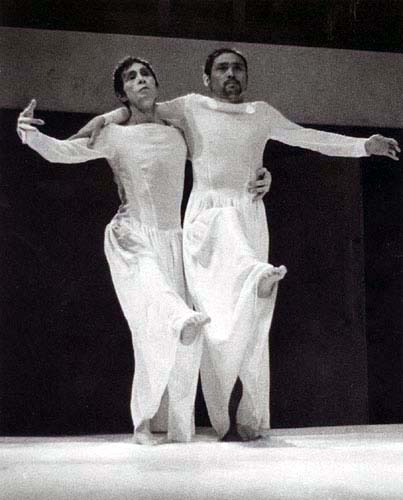 04barairodance